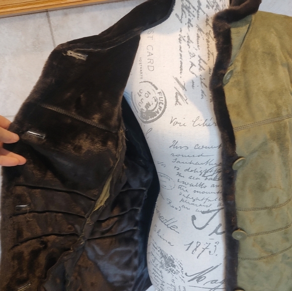 Regent Park Large Winter Coat Faux Suede Olive Green And Brown Trim. - Picture 8 of 13